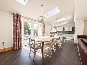 Photo 25- click for photo gallery